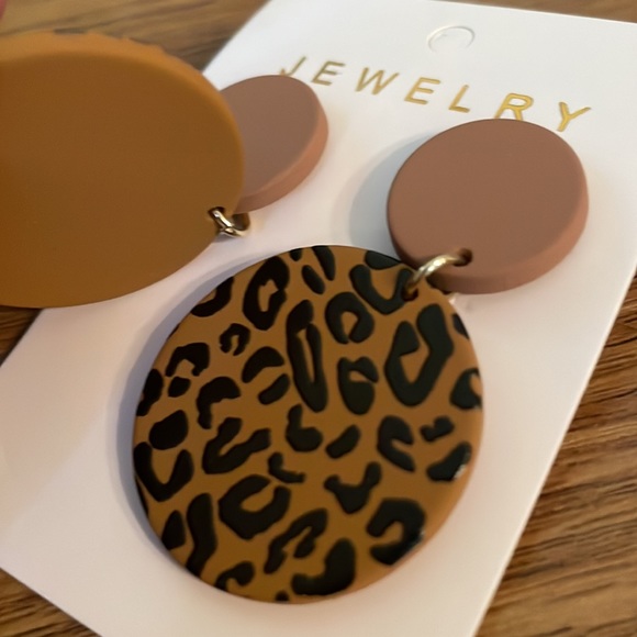 Leopard print earrings - Picture 2 of 3